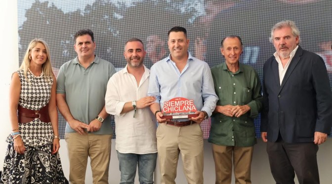 El Chiclana C.F. recibe el premio #SiempreChiclana